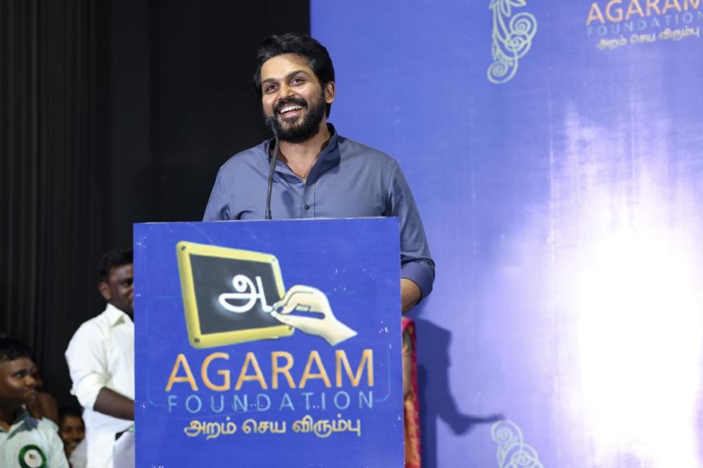 agaram-trust-actor-sivakumar-surya-karthi-photos